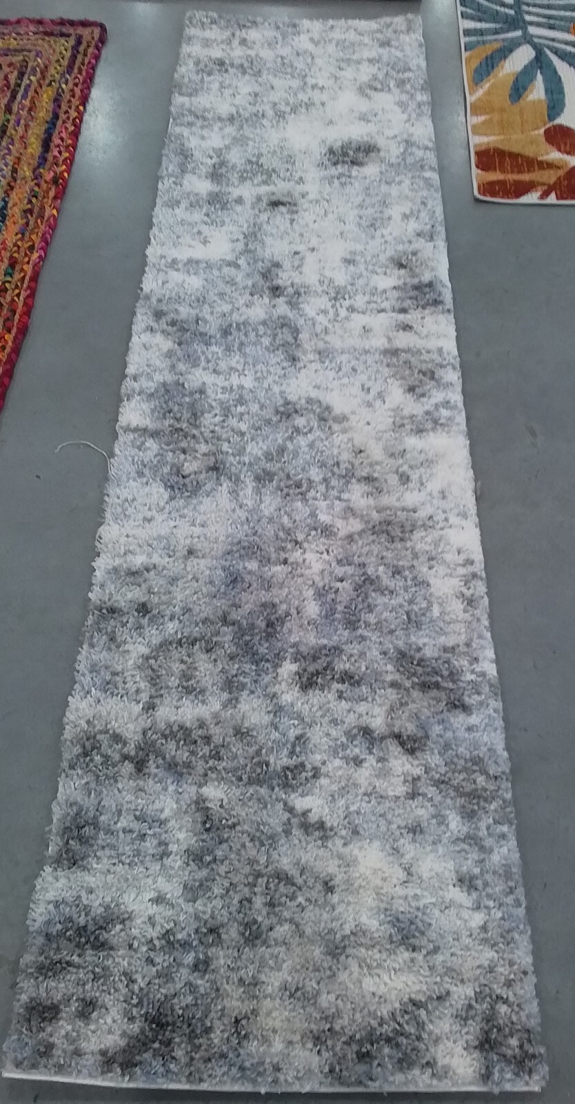 IVORY / GREY 2'-0" x 8'-0" Back Stain Rug, Reduced Price 1172767318 BER274A-28 gallery