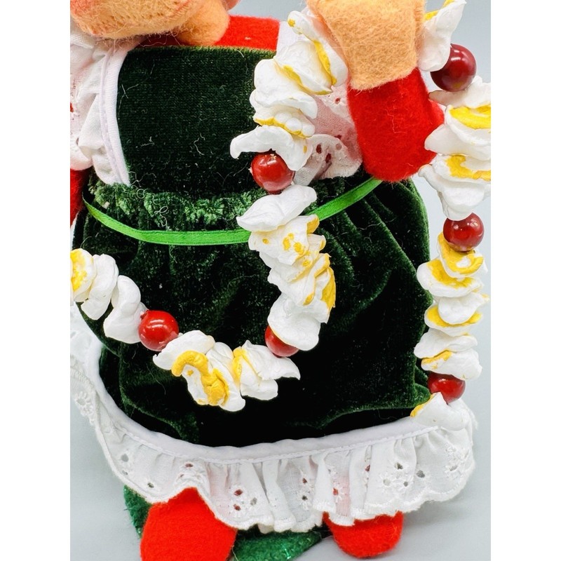 Annalee Mrs Claus Stringing Popcorn Cranberry Garland Christmas 6 inch 2006 gallery