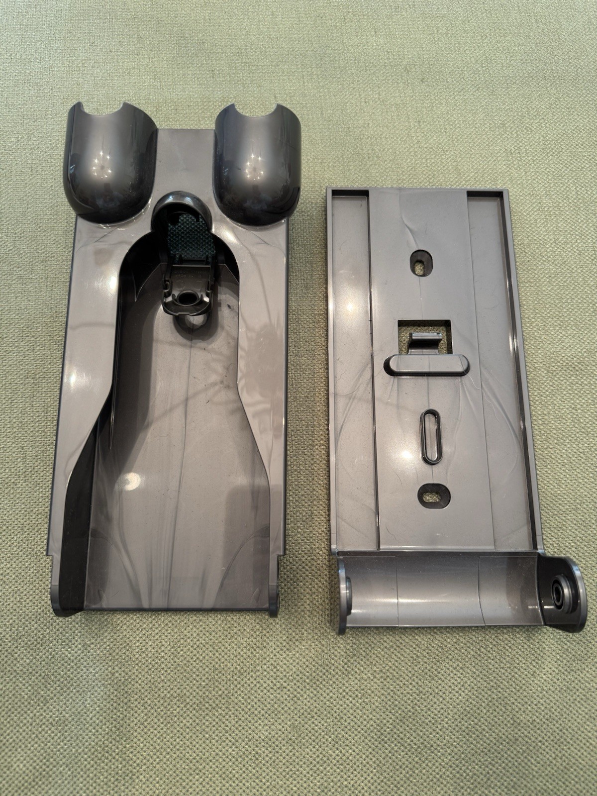 Dyson V11 Wall Mount Docking Station Vacuum Replacement 970011-01 New & Genuine gallery