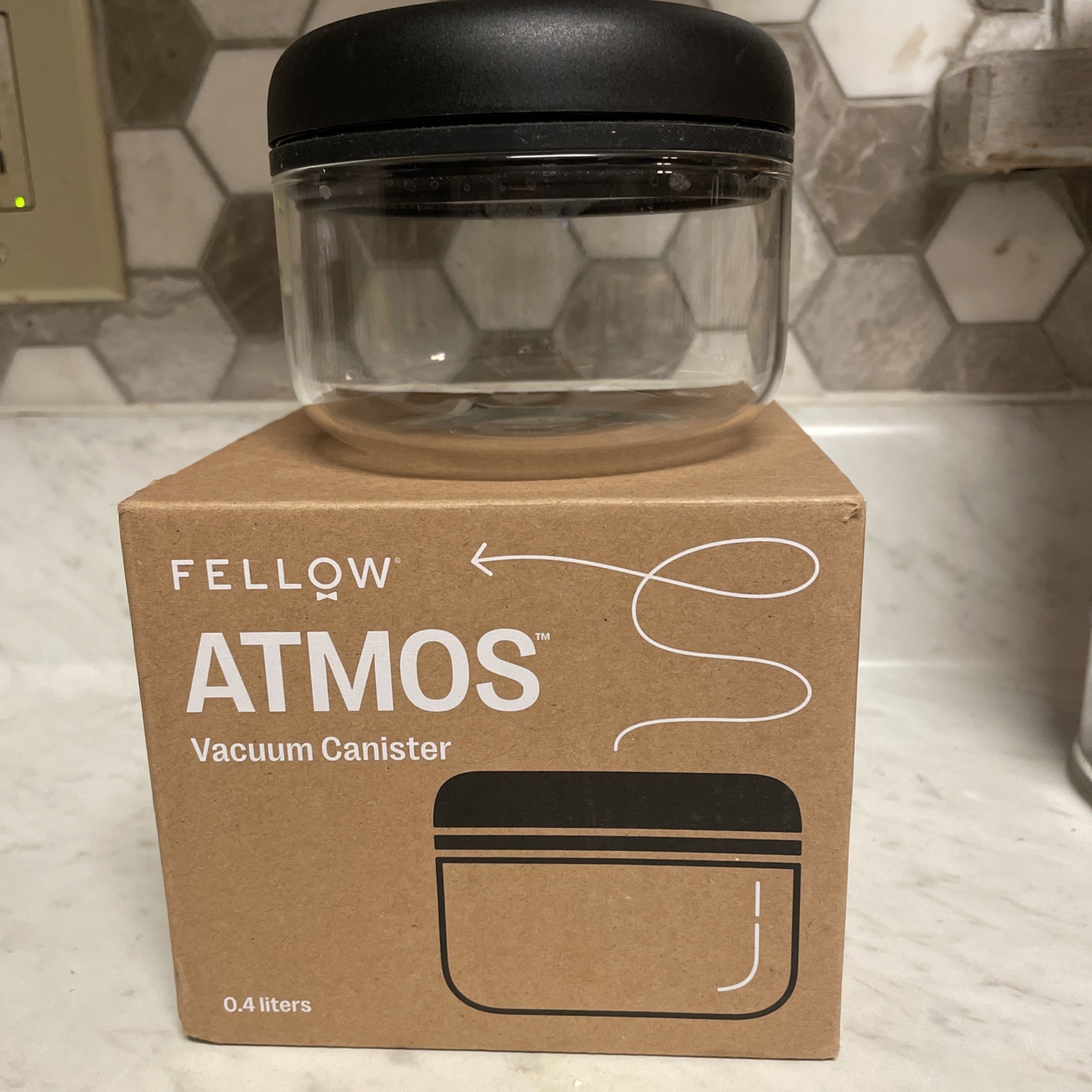 Fellow Atmos Vacuum Canister 0.4L Clear w/ Black Lid Lock Indicator-DISPLAY gallery