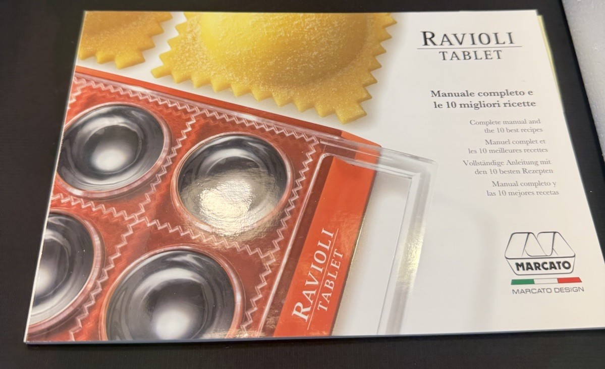 Marcato Ravioli Tablet Made in Italy Boxed, Excellent! gallery