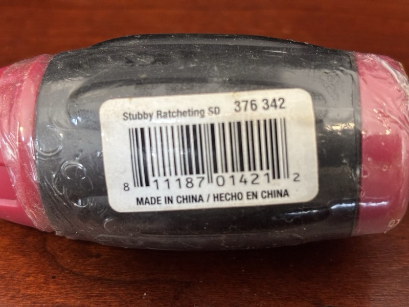 Stubby Ratcheting SD 376342 Screwdriver with Bits- gallery