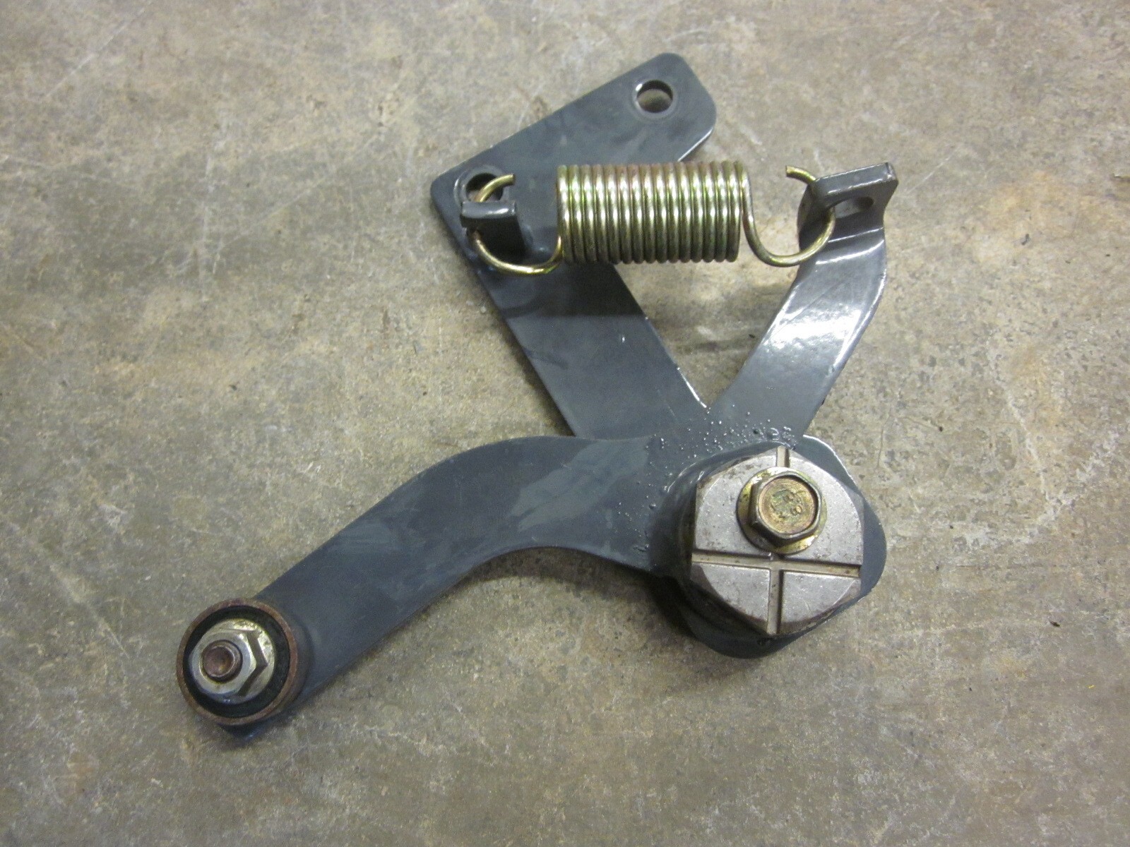 Kubota G2160 Diesel Tractor Mower Transmission Neutral Arm Bracket K1310-36160 gallery