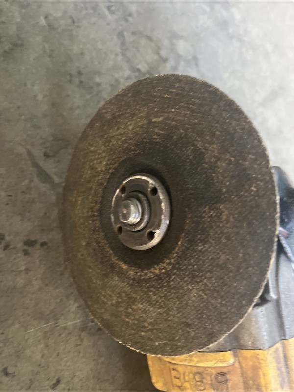 Dewalt 7" / 9" angle grinder D284 gallery