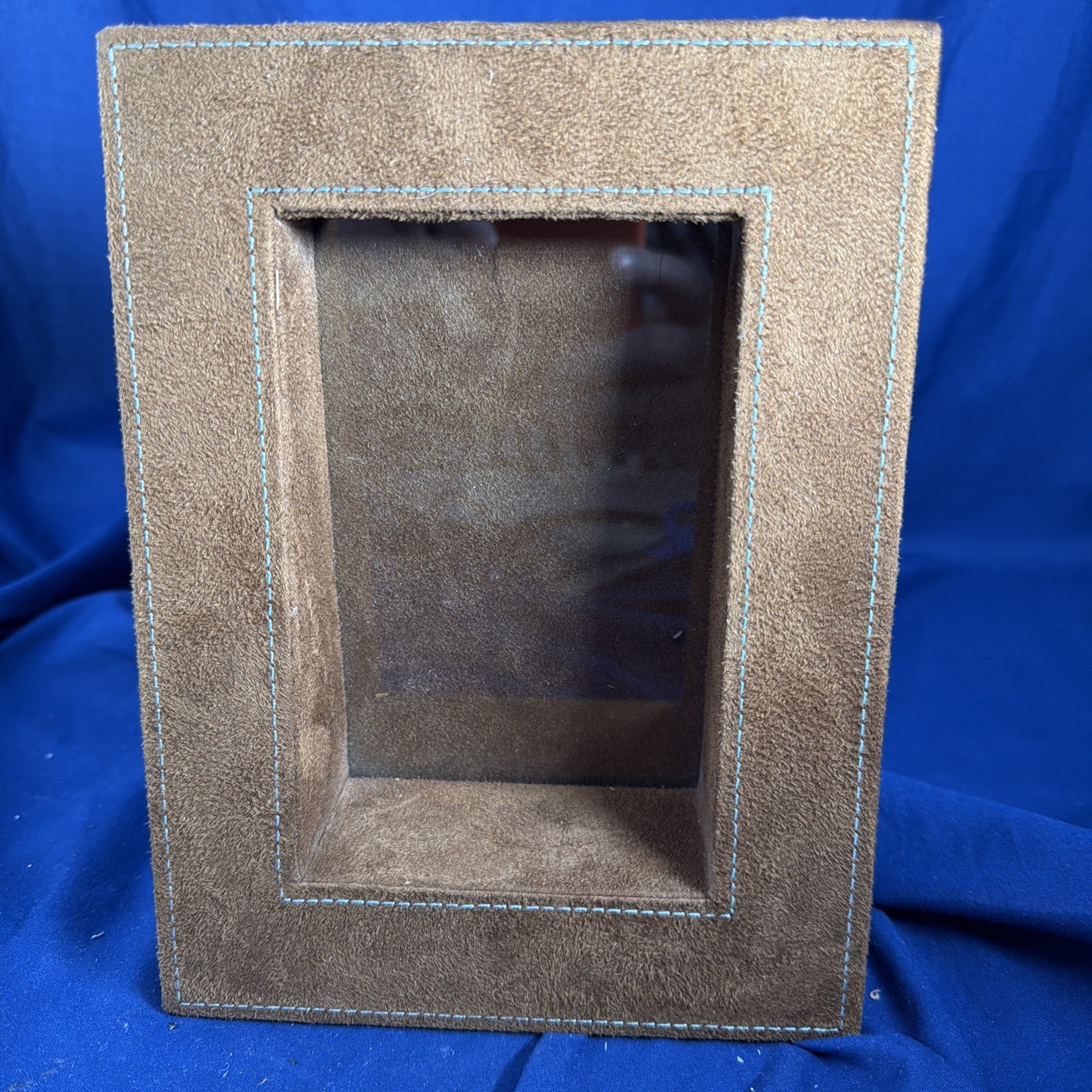 Suede 4x6 Photo Frame, Easy Rear-Loading Tabletop Frame gallery