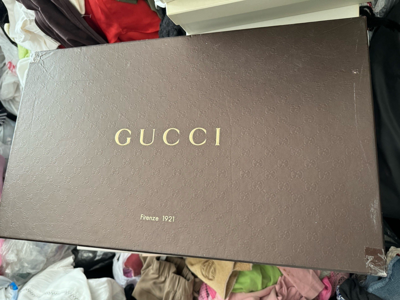 GUCCI LOGO JUMBO SIZE TALL BOX BOX gallery