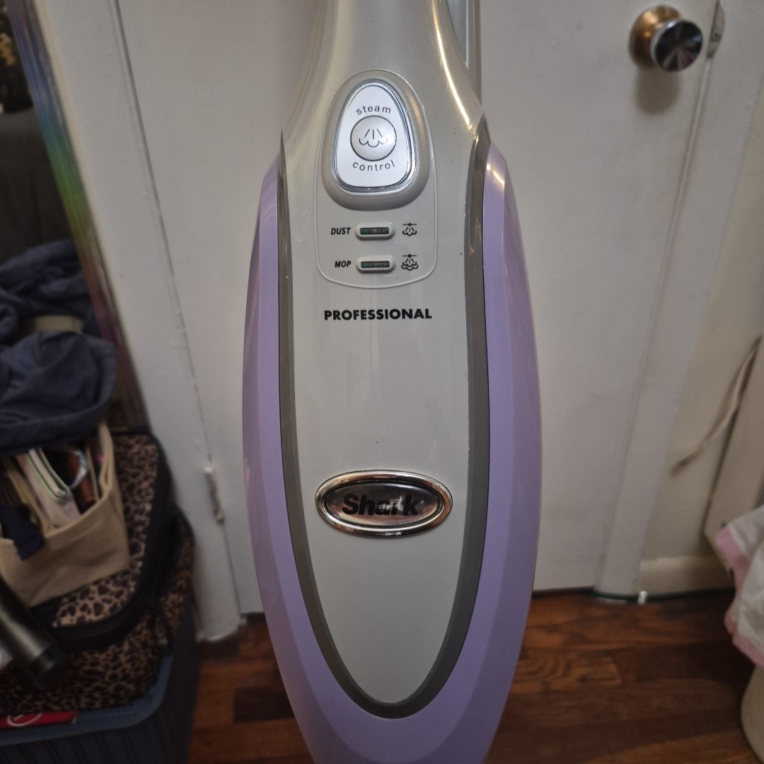 Shark Steam Pocket mop gallery