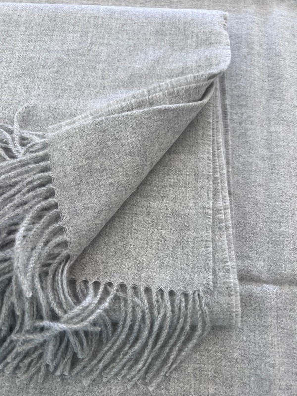100% Baby Alpaca Wool Blanket Throw Handmade in Peru 52" x 70” Light Grey gallery