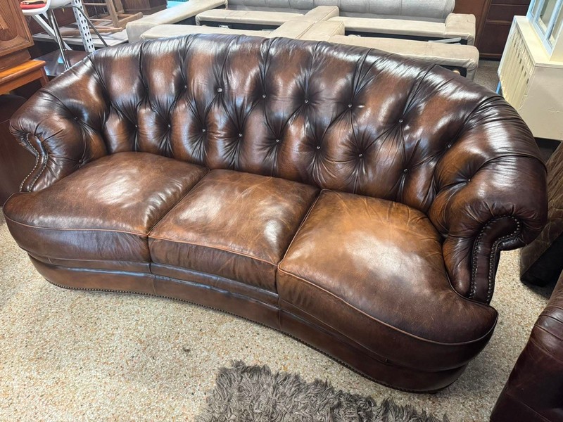 Beautiful Brown Leather Chesterfield Sofa gallery