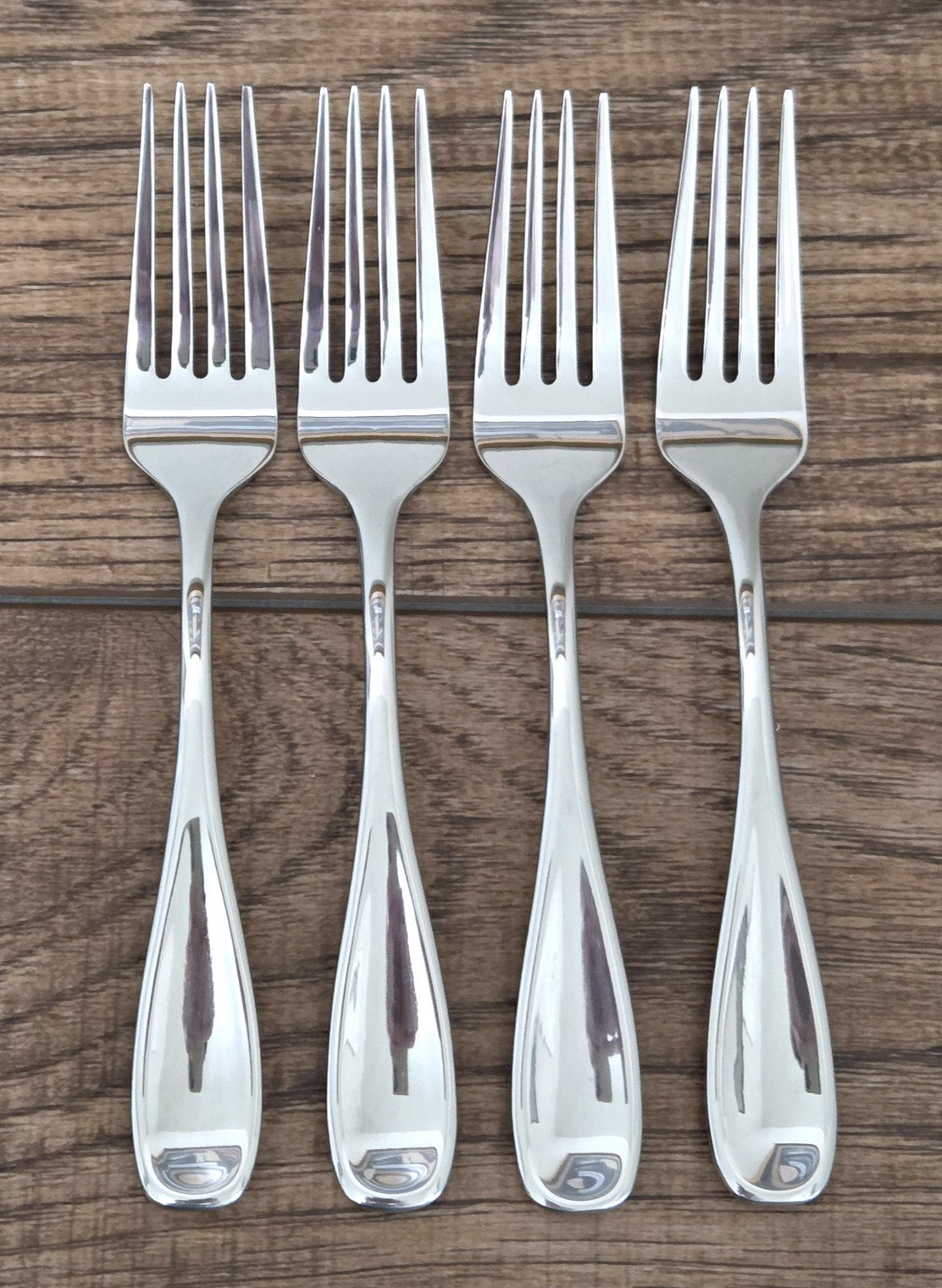 ONEIDA Stainless VOSS Set Of 4 DINNER FORKS 8" Silverware Flatware Glossy NEW gallery