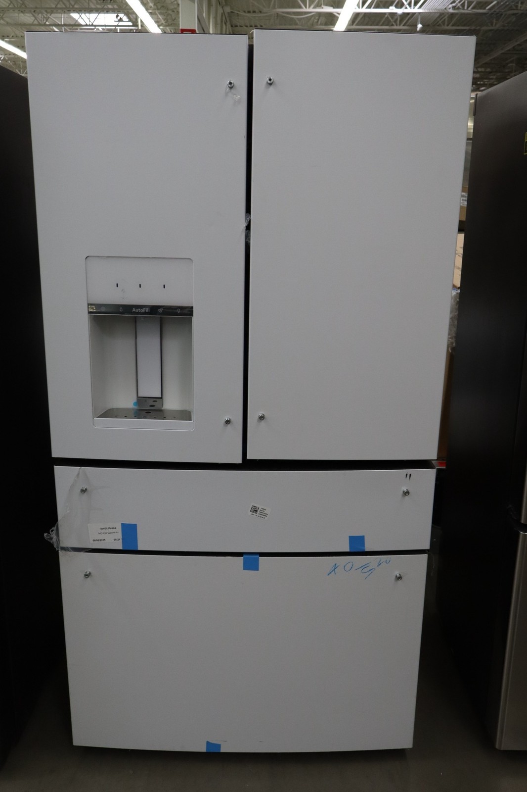 GE Cafe CVE28DP4NW2 36" Matte White 4-Door French Door Refrigerator NOB #161285 gallery