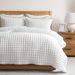 White King Size Quilt Bedding Sets with Pillow Shams, Lightweight Soft Bedspread