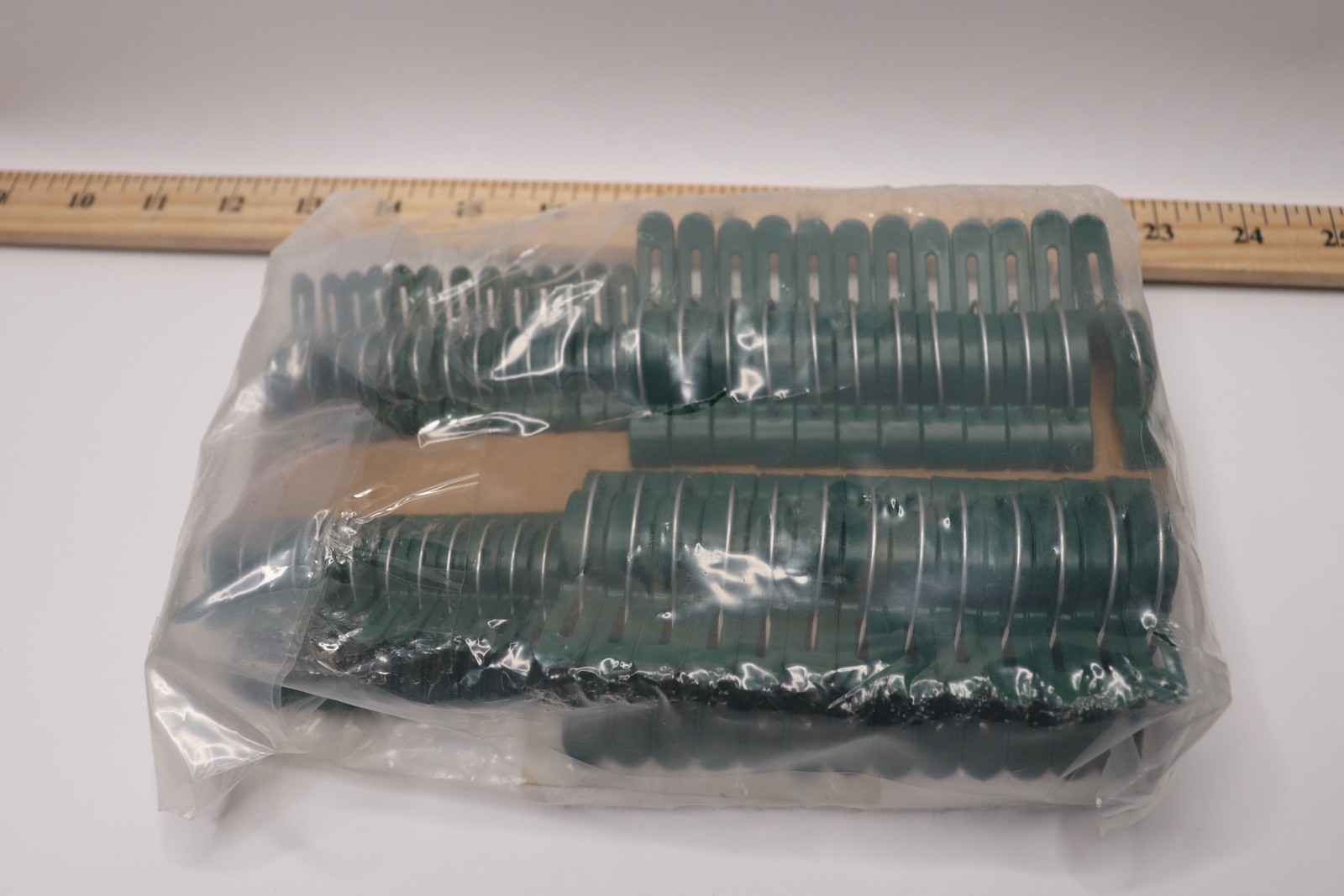(50-Pk) Allfenz Plant Support Clips Plastic Green PSC50 gallery