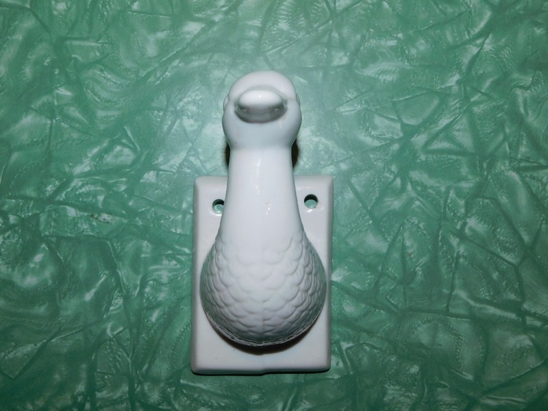 GOOSE DUCK HEAD WALL HOOK CERAMIC KITCHEN TOWEL APRON HOLDER COUNTRY VTG gallery