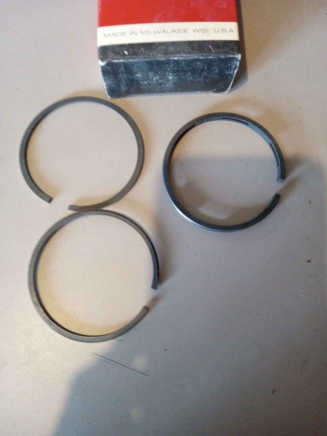 Briggs & Stratton 298174 Ring Set (Standard) OEM gallery