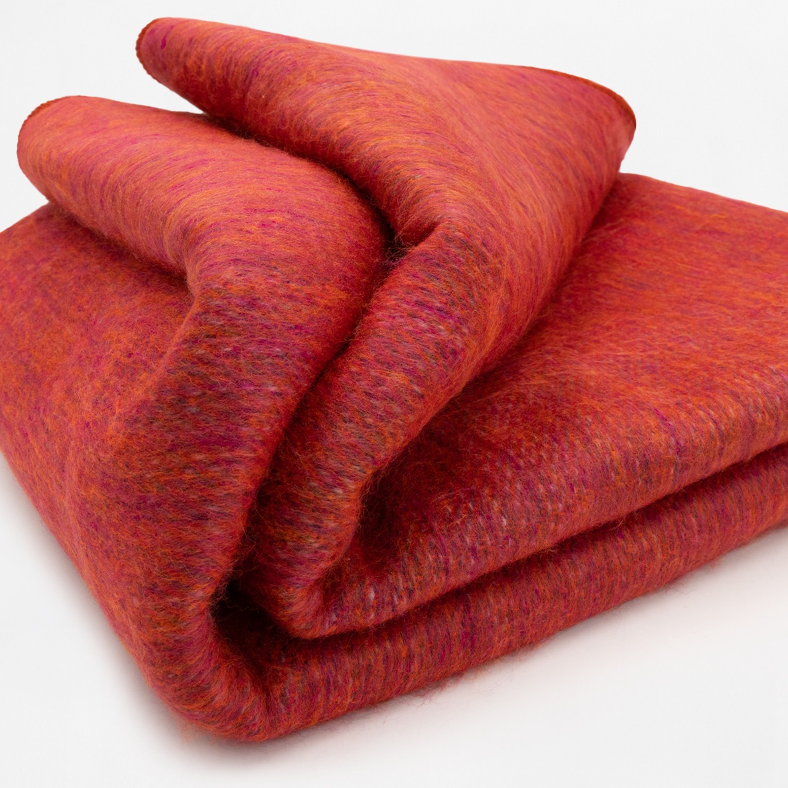 DOUBLE DENSITY ALPACA WOOL BLANKET THROW | QUEEN SIZE | SOFT & WARM – FIERY RED gallery