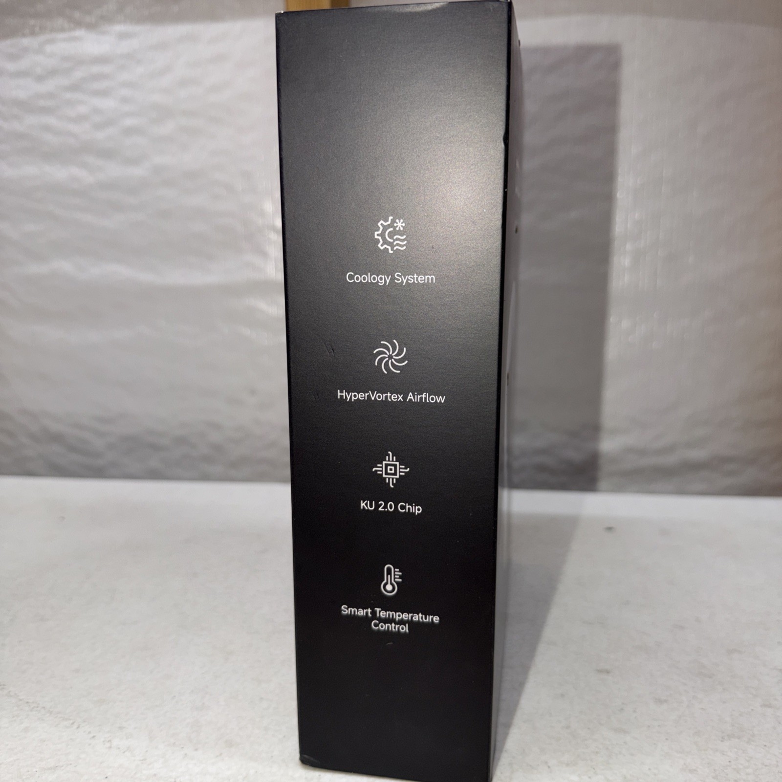 TORRAS COOLiFY Air Neck Air Conditioner 5000mAh - Golden White Brand New gallery