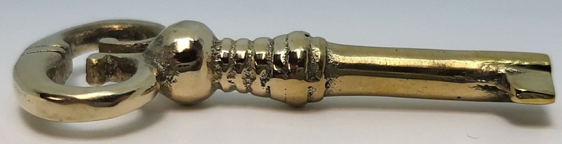 Small Cast Brass Key Polished Skeleton Antique retro desk cabinet hope chest box gallery