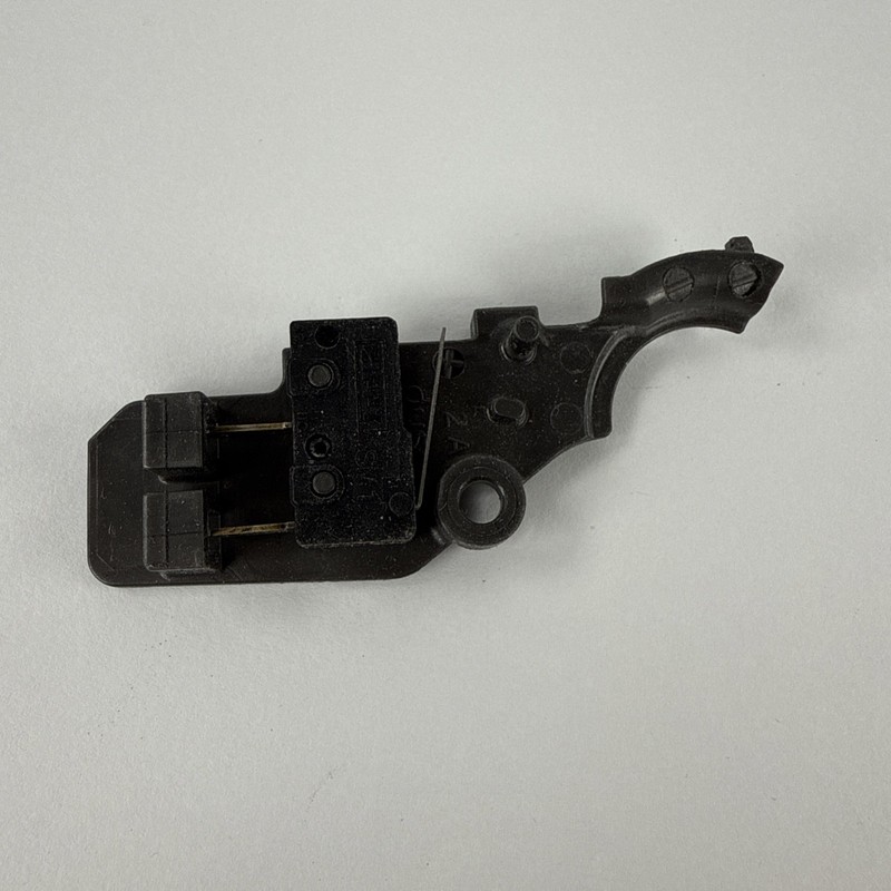 Dyson DC24 Multifloor Vacuum Miscellaneous Parts, Screws Lot gallery