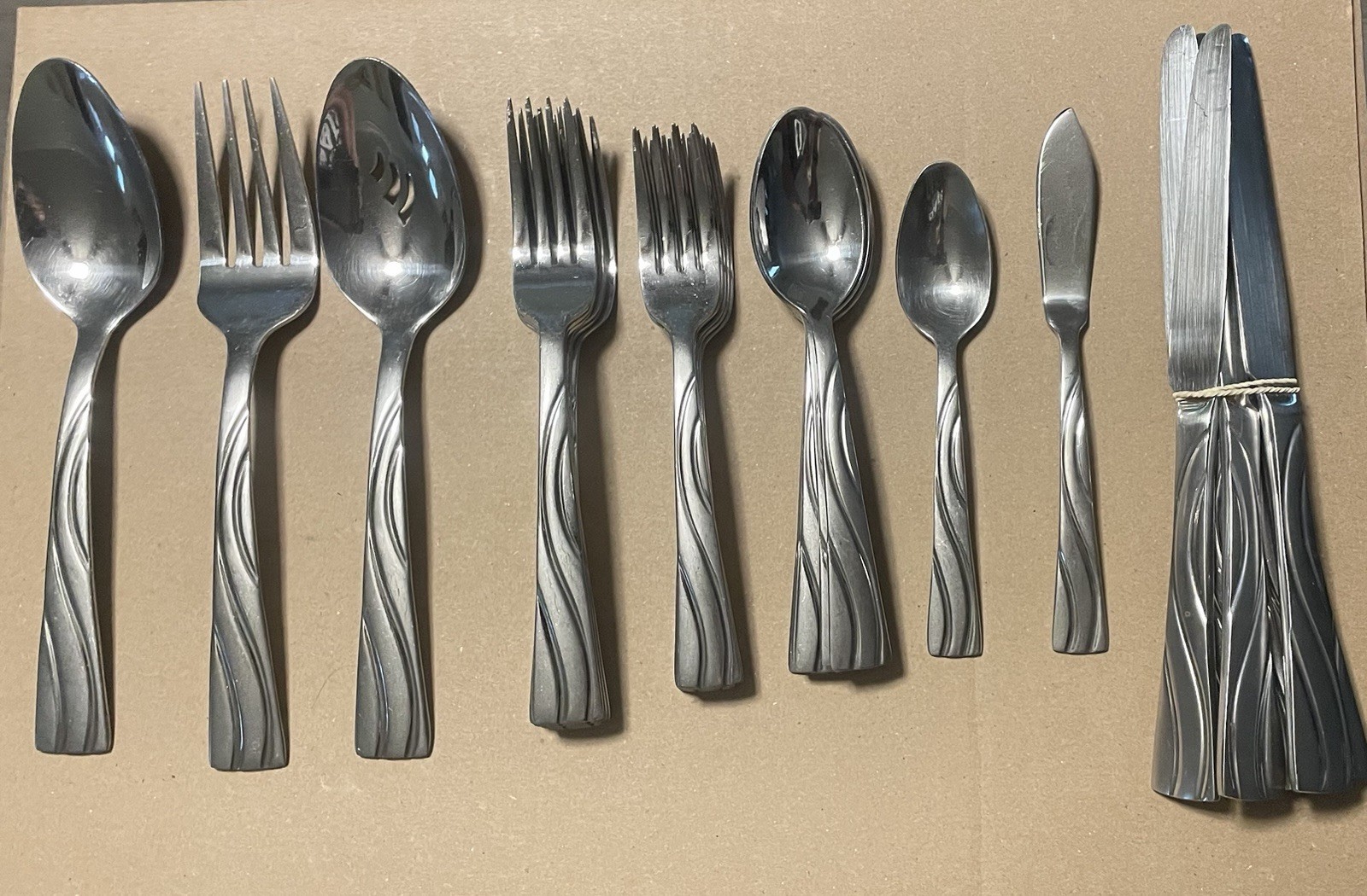 ONEIDA Utensils Windward Stainless Flatware Set 29 Pieces Replacement ~see Photo gallery