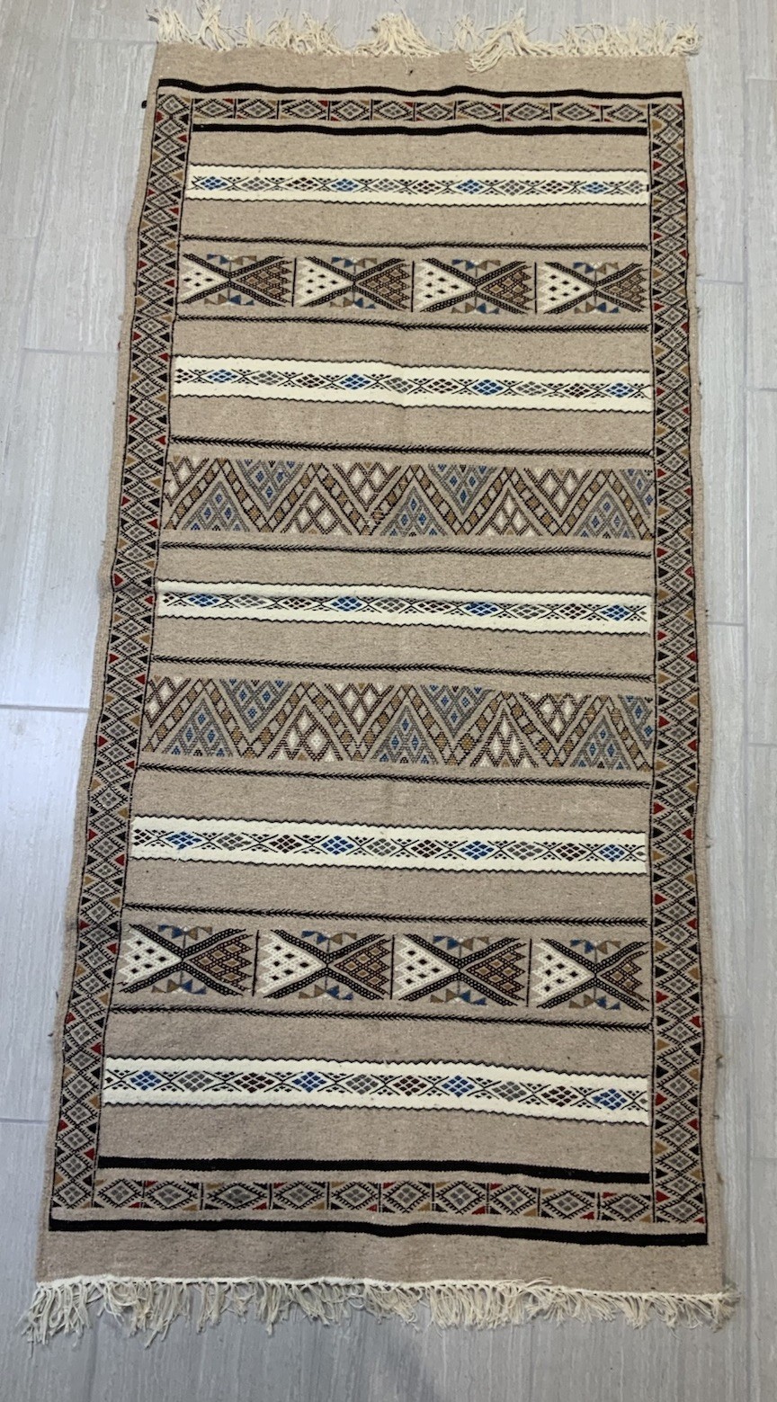 Authentic Kabyle Berber Rug - Handwoven Wool Textile from Djurdjura, Berber gallery