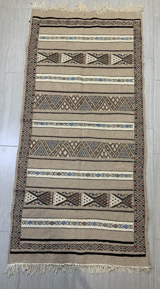 Authentic Kabyle Berber Rug - Handwoven Wool Textile from Djurdjura, Berber
