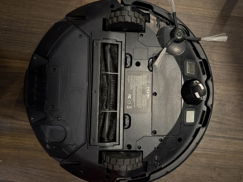 iHome AutoVac Eclipse Pro Robot Vacuum, Auto Empty Base, Ultra Suction, 120 Min gallery