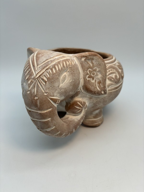 Terra Cotta Whitewashed Elephant Planter With Drainage Hole gallery