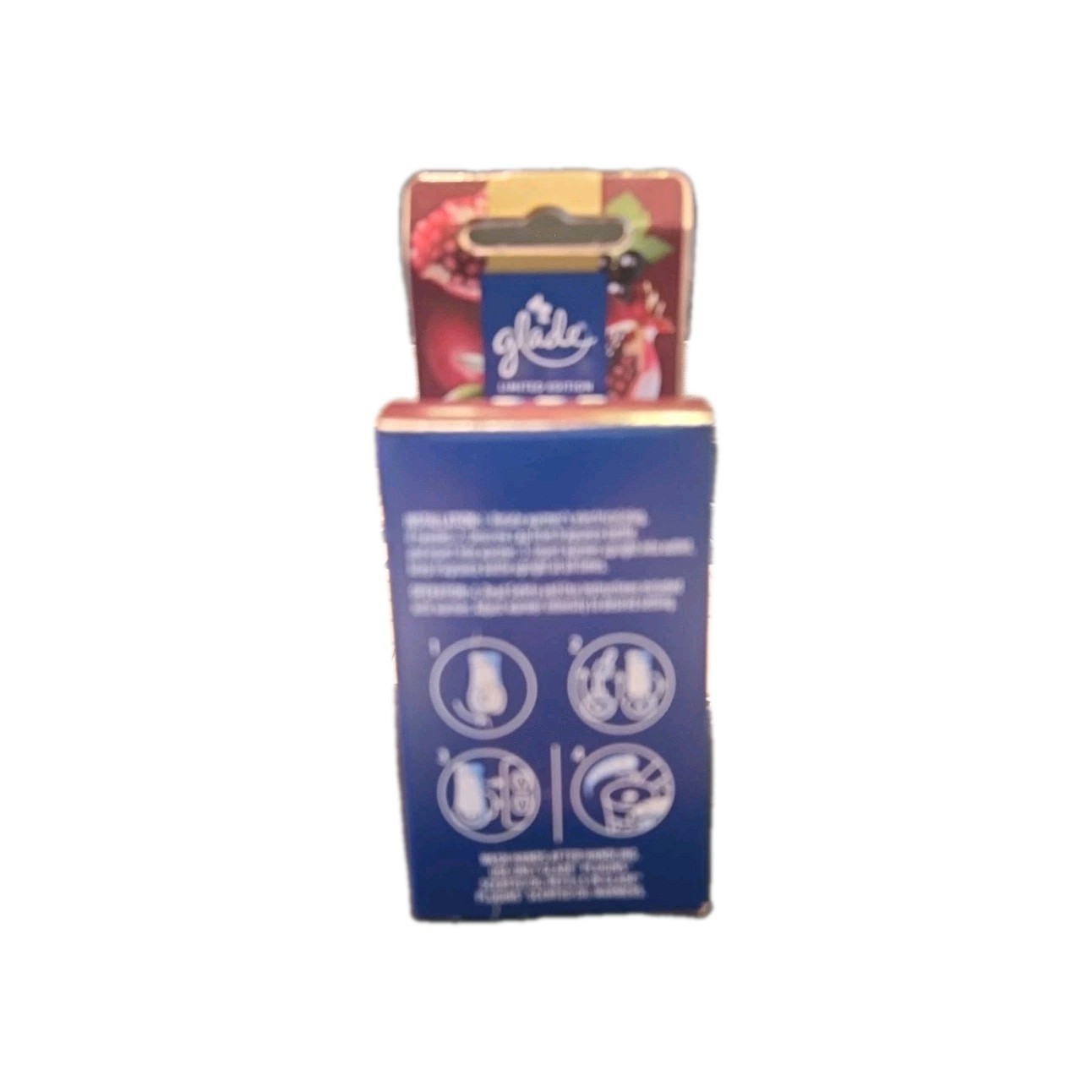 Glade Pomegranate And Currant Plugin Refill gallery