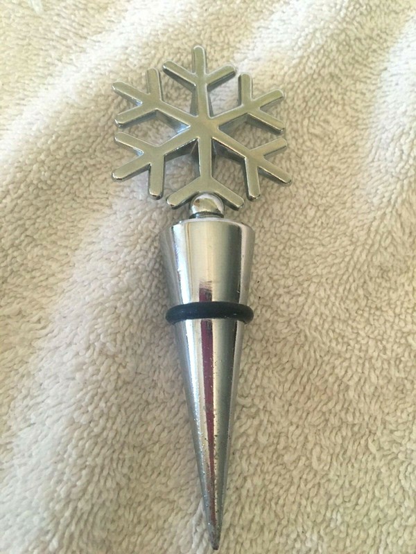 WINE STOPPERS - MISC PATTERNS - BEAUTIFUL 7 PIECES TOTAL gallery