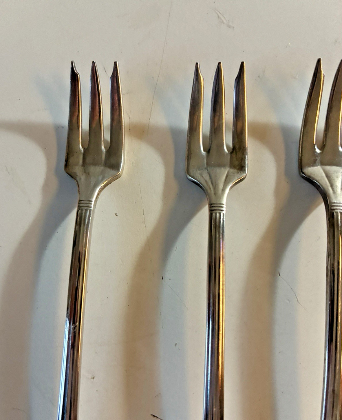 Oneida Community Silverplate Coronation Pattern Vtg 7pc Cocktail Seafood Forks gallery