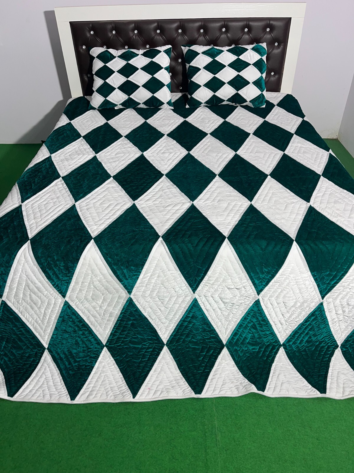 Handmade Checked Pattern Quilt Velvet Bedspread Comforter Bedding Quilt gallery