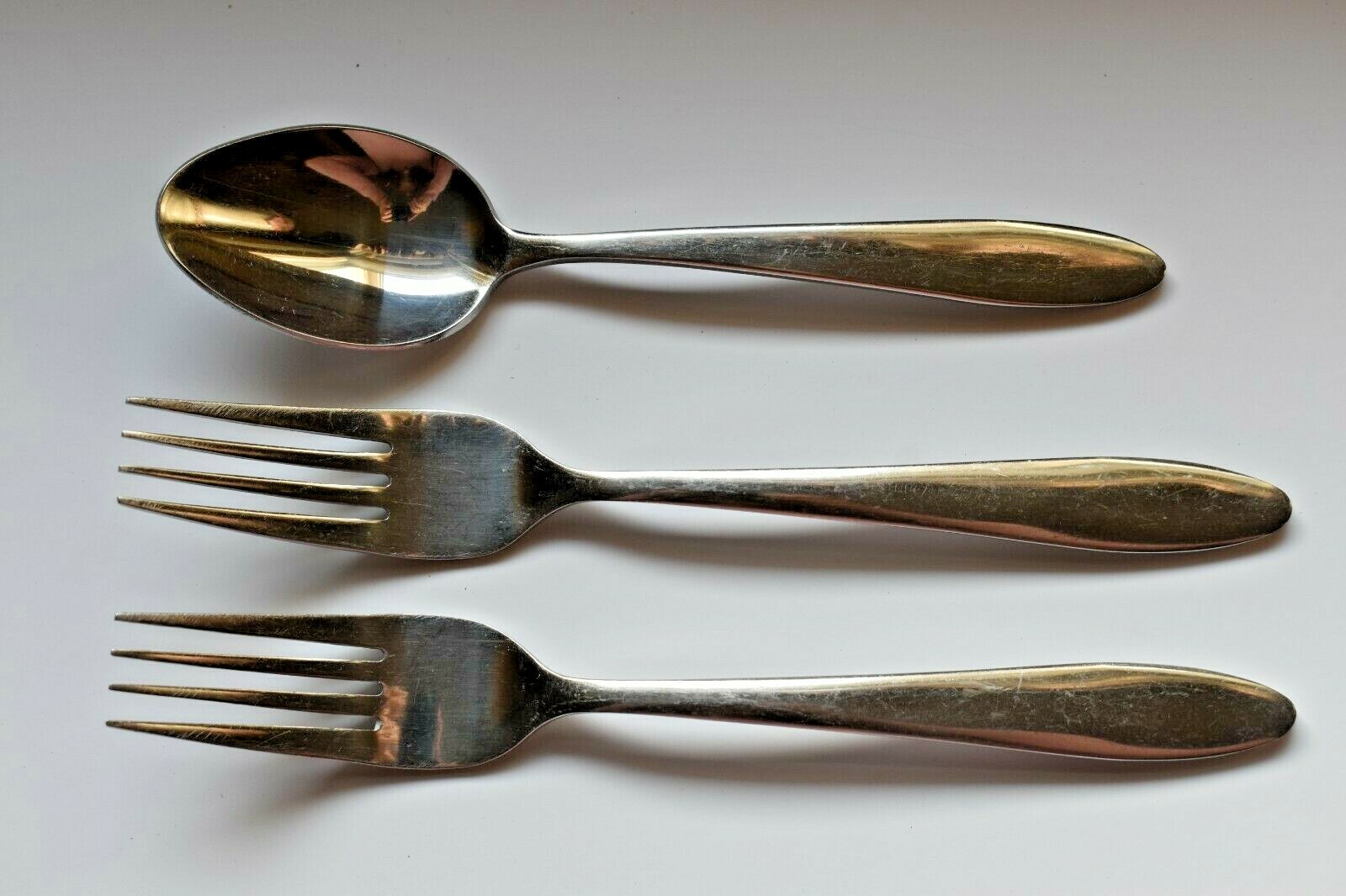 ONEIDA MOONCREST STAINLESS 1 OVAL/PLACE SPOON 2 DINNER FORKS gallery