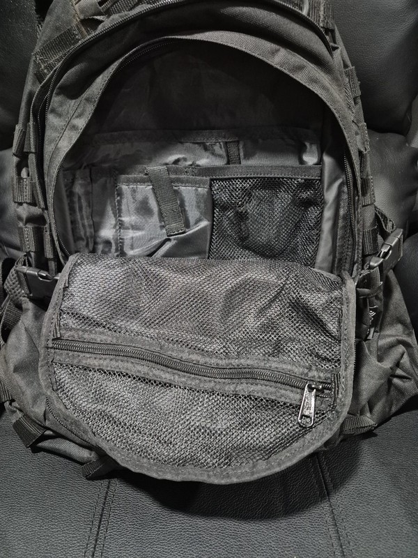 Outdoor Products Quest Backpack Daypack Black Multi-Pocket/Zip Functional Heavy 5