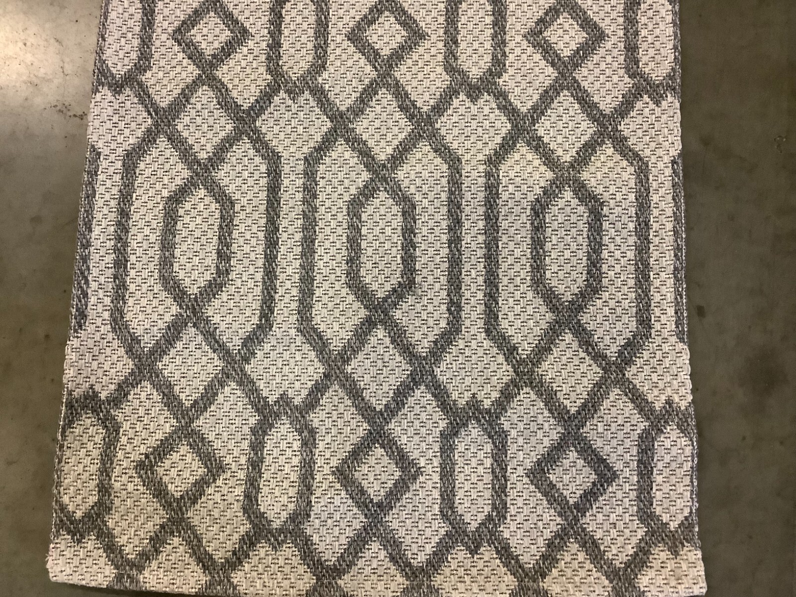 SILVER / GREY 2'-0" x 8'-0" Flaw in Rug, Reduced Price 1172675789 MSR421G-28 gallery