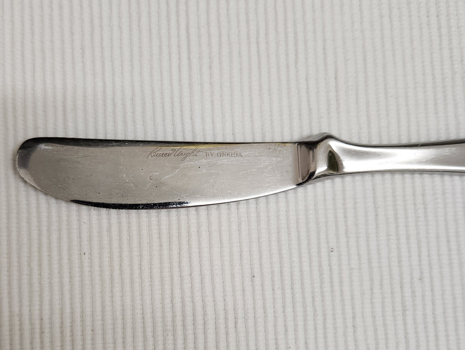 Russel Wright Oneida 18/10 Stainless Steel Flatware - One 5-Piece Place Setting gallery