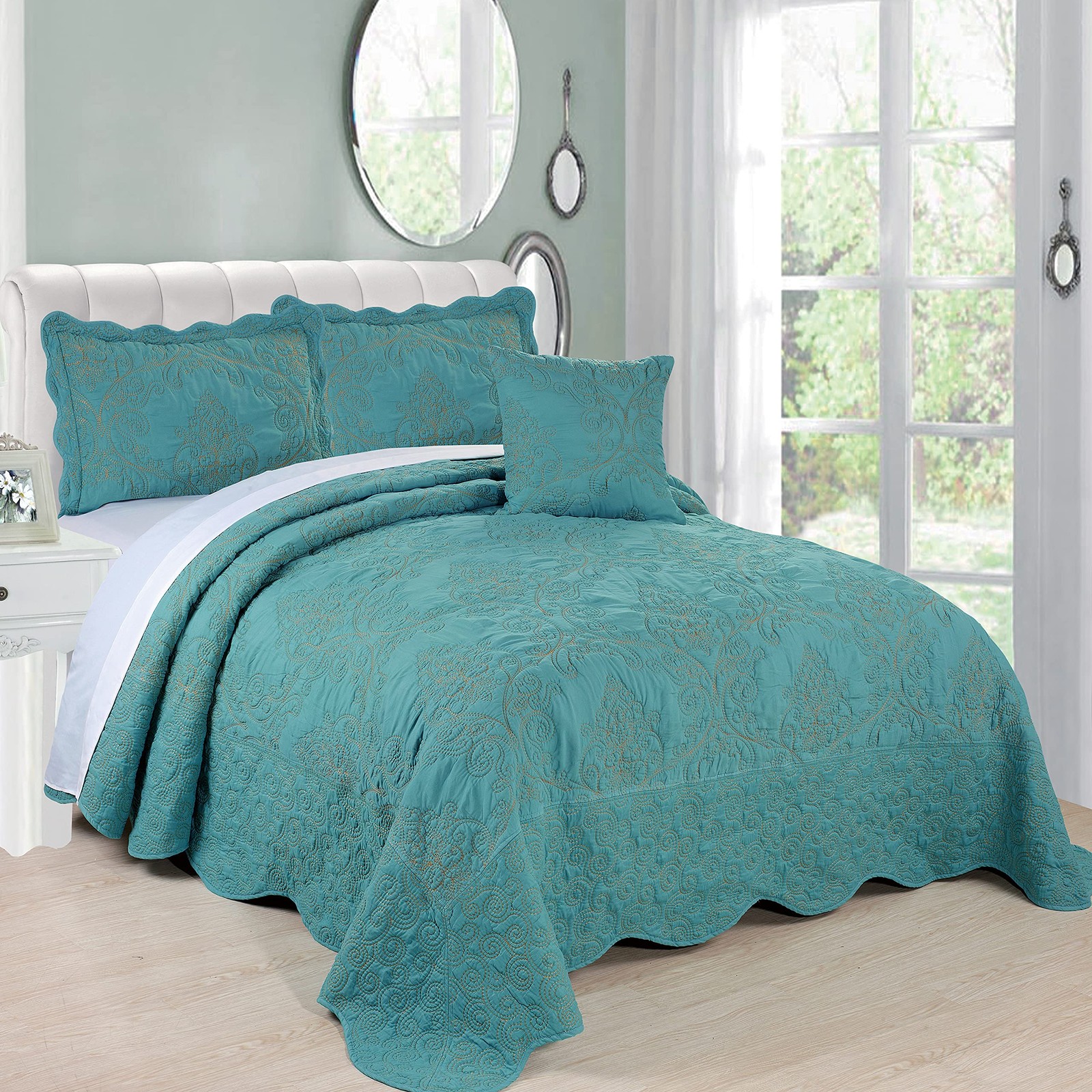 Home Soft Things Damask 4 Piece Bedspread Set,Scalloped Edge Reversible Quilt Co gallery