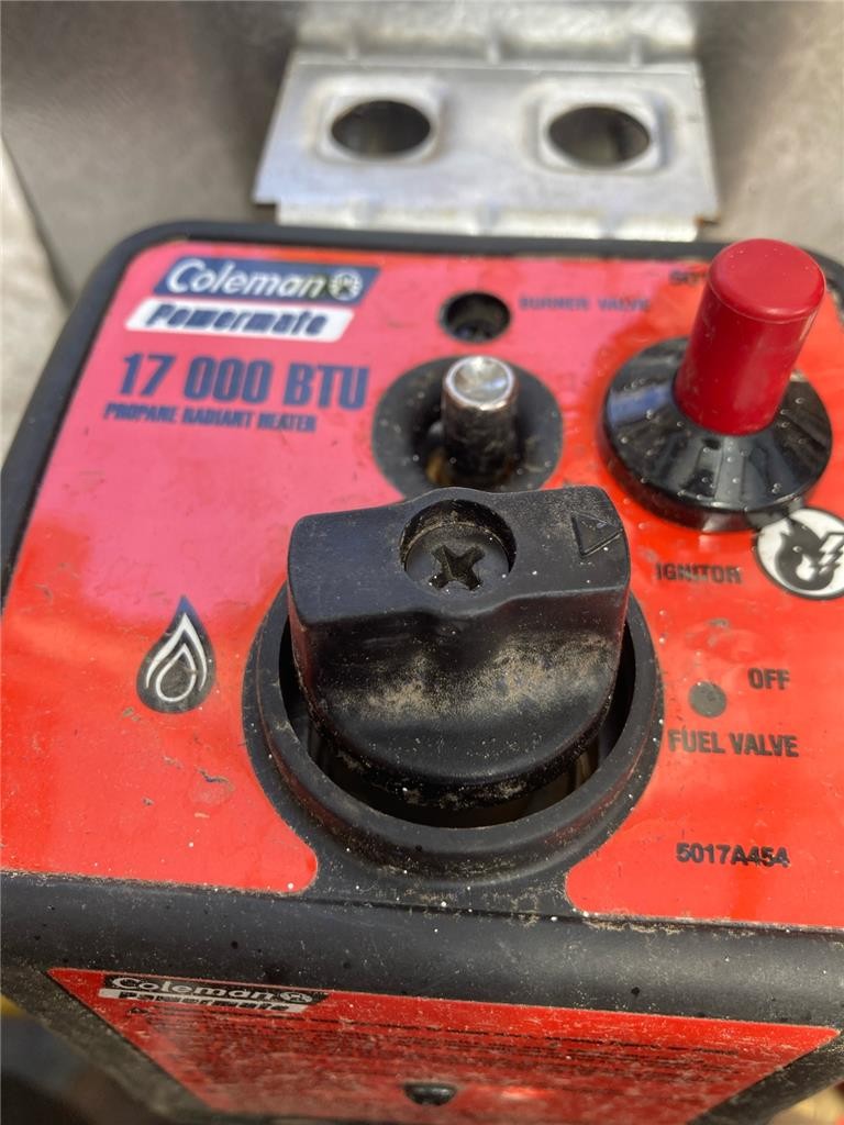 COLEMAN RADIANT POWERMATE HEATER PROPANE 17,000 BTU gallery