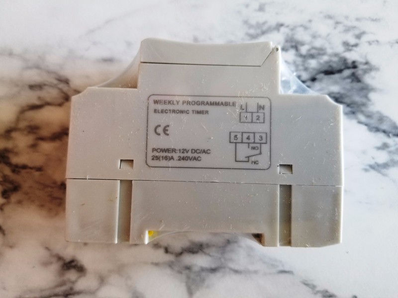 DC12V 16A Digital LCD DIN Programmable Weekly Rail Timer Time Relay Switch gallery