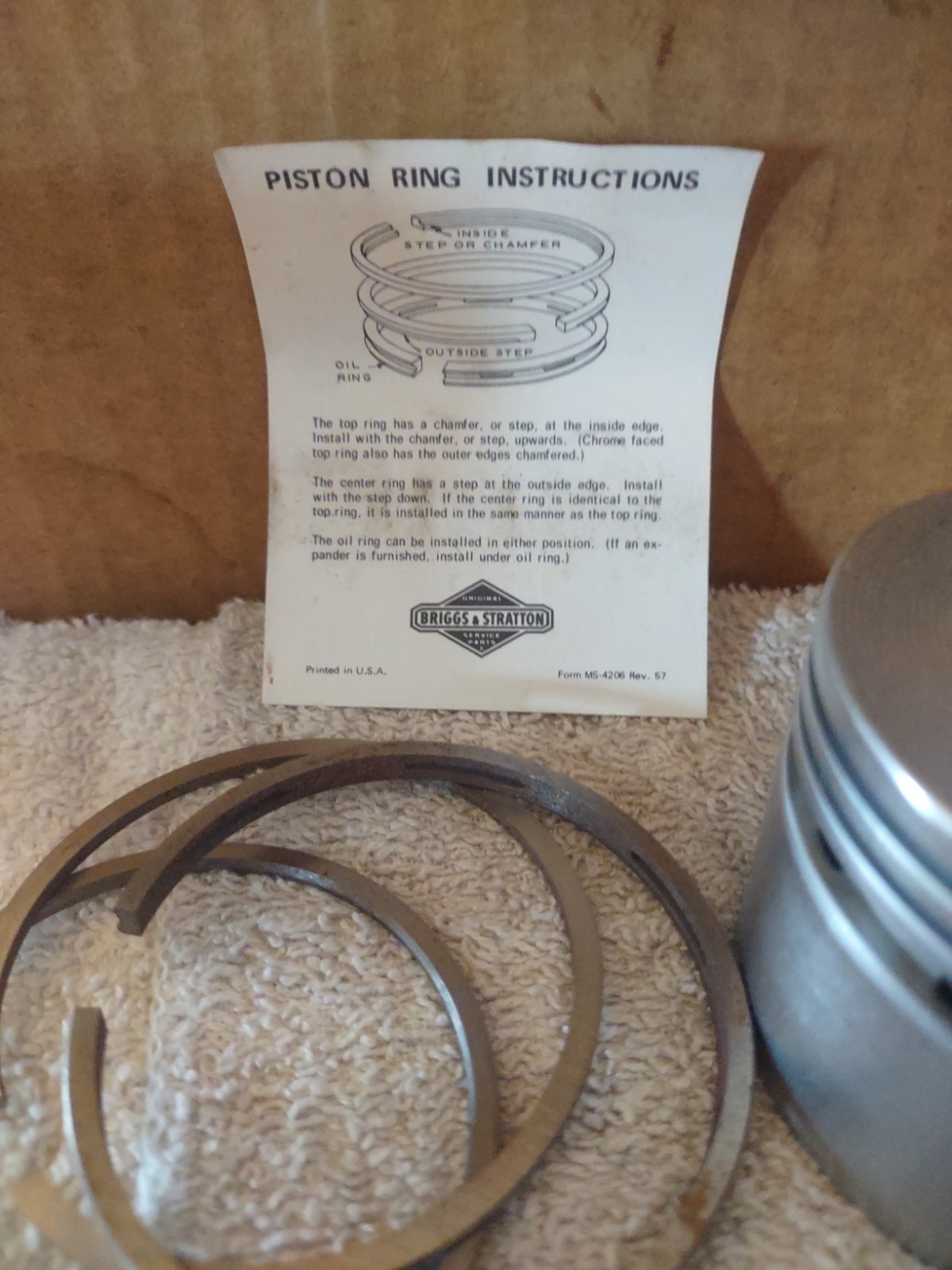 NOS OEM Genuine Briggs & Stratton PISTON ASSY. STD Part 298904 gallery
