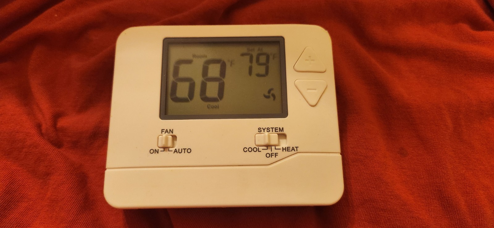 White Digital Non-Programmable Rectangular Thermostat Heat-Cool-Off Controls gallery