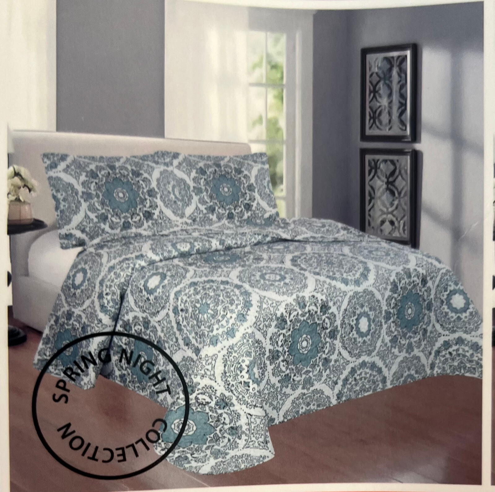 3-Piece Queen Size Printed WHITE AND BLUE Quilt Set gallery