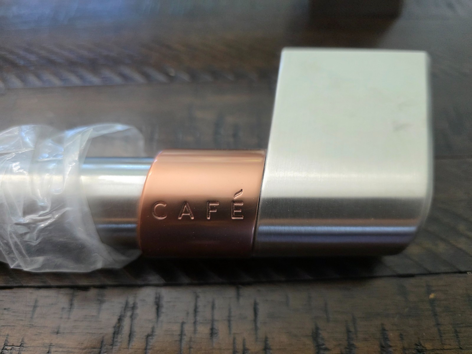 GE CAFE CXFCGHKPMSS HANDLES FOR GAS RANGE BRUSHED STAINLESS new in box gallery