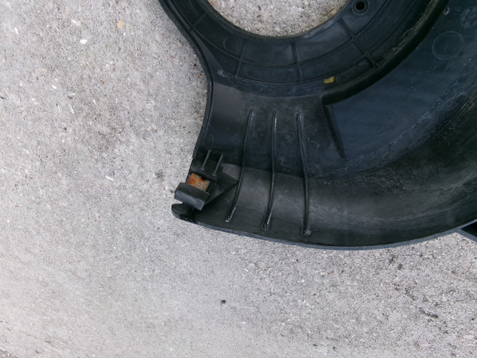 RYOBI 311033002 String Trimmer Guard / Grass Deflector P2003, P2004 Free Ship gallery