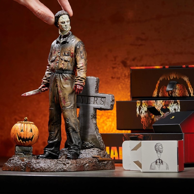 Countdown to Halloween with 2024 Michael Myers Buildable Collectible - 13 Parts gallery