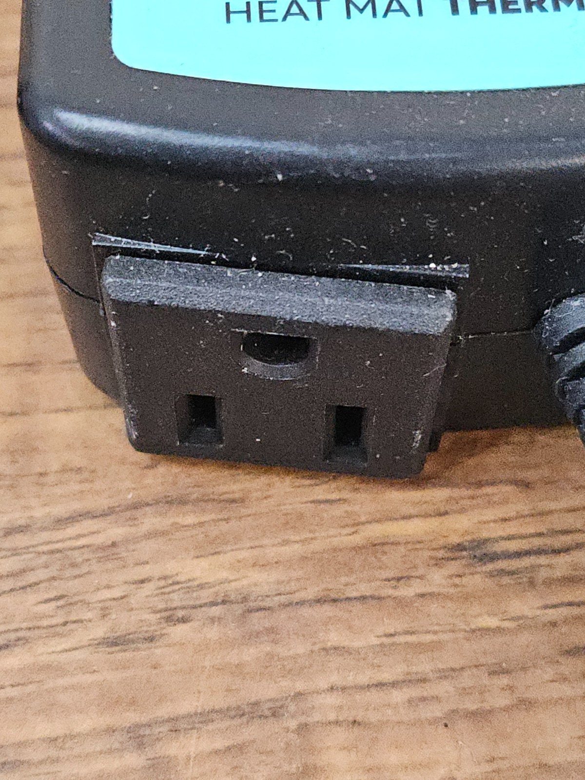 Propagate Pro Plug In Heat Mat Thermostat Outlet 1000W 34-108F 110V gallery