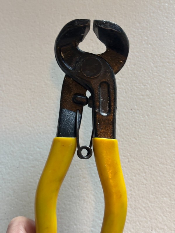 Drop Forged 8" Spring Loaded Tile Nippers w/Yellow Vinyl Coated Handles gallery