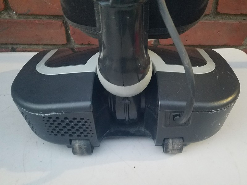 Oreck Upright Vacuum Cleaner Model UK30300PC VG Condition with New Bag gallery