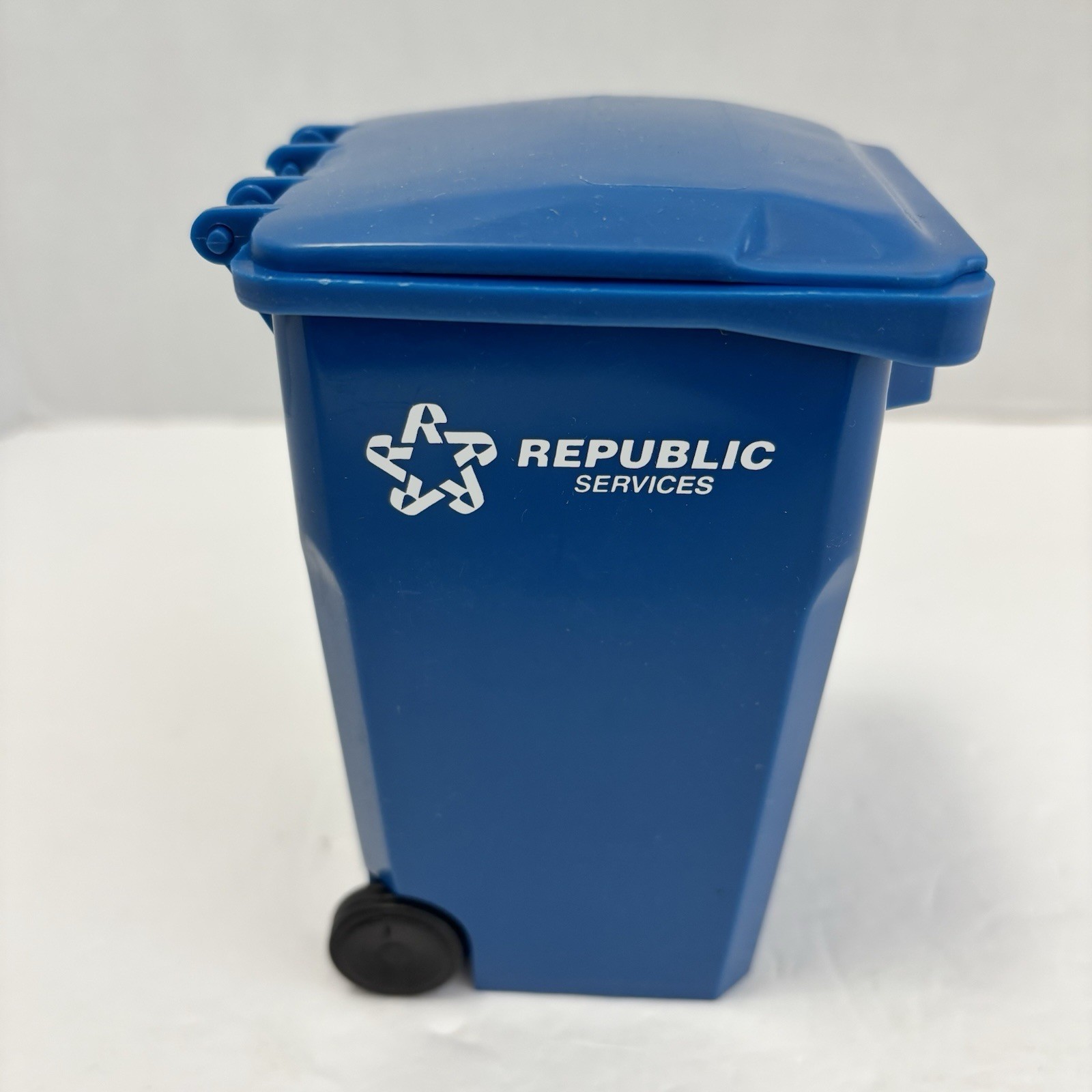New Republic Services Mini Trash Bin Toy 5" Inch gallery