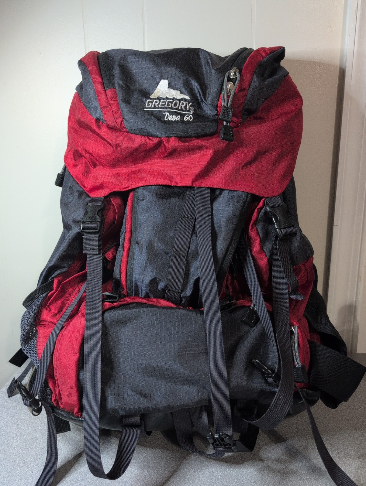 Gregory DEVA 60 Women’s Adjustable Hiking Backpack w/ Rain Fly & Padded Back